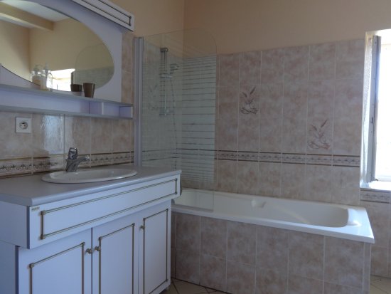Salle de bains du gite de Nadine et Georges